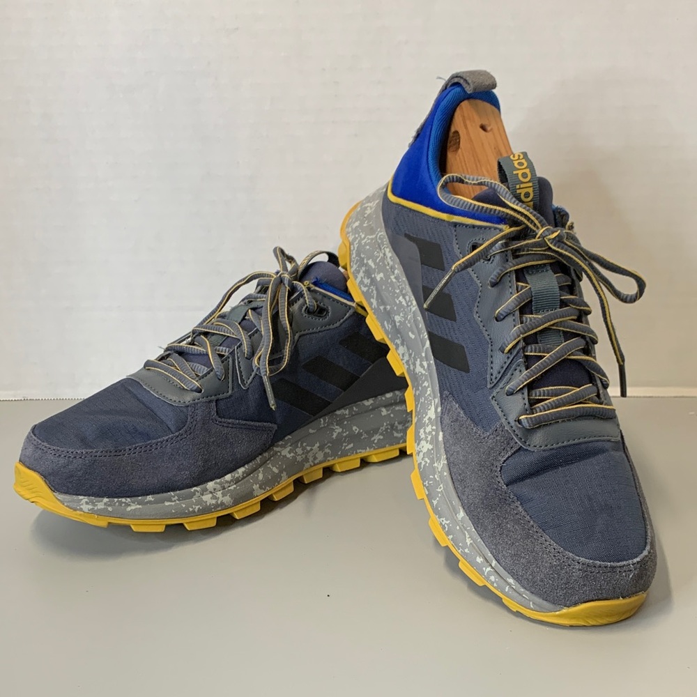Adidas Response Trail running shoes in Trace Blue Size 10